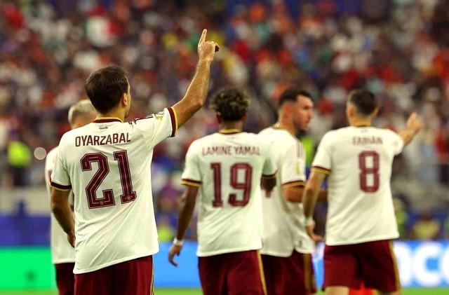 Dünya Kupası'nda Unutulmaz Anlar: İspanya, Fransa'yı Eleyerek Finale Yükseldi