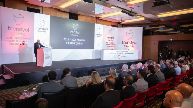 Süper Lig maçları açıklandı: İlk derbi 5. haftada oynanacak