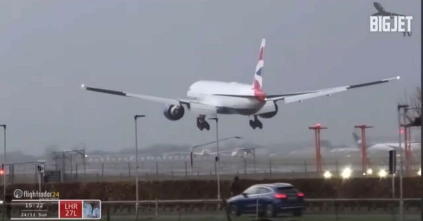 Video. Pilot, İngiltere'de fırtına nedeniyle iniş yapmakta zorlandı ve pisti atladı