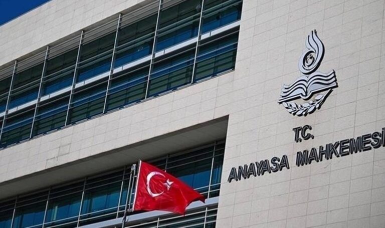 Anayasa Mahkemesi 10 siyasi partiyi reddetti – Son Dakika Türkiye Haberleri
