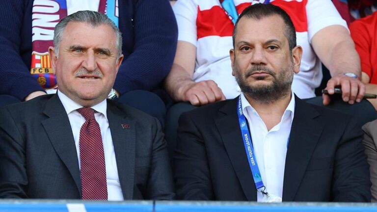 Bakan Bak tarafından, Trabzonspor U19 ekibi için tebrik mesajı