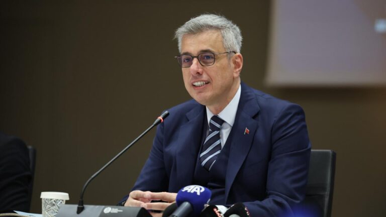 Sağlık Bakanı Memiyoğuk: Her yıl sağlık turizminden 20 milyar dolara ulaşıyoruz