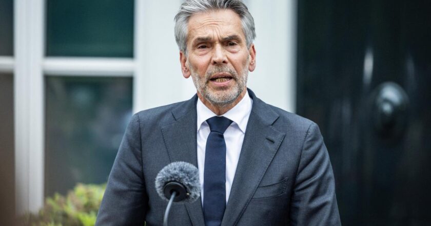 Hollanda Başbakanı: Devlet bakanlarının istifasını saygıyla karşılıyoruz, ancak üzgünüz