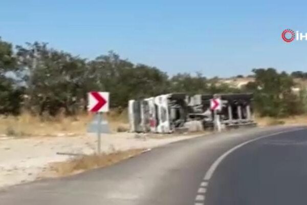 Felaket ucuz! Baliekesir’deki amonyum kamyon yanlışlıkla bir kaza yaptı; 1 yaralı