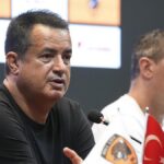 Hull City bir kez daha kazandı! 5 gollü düello…